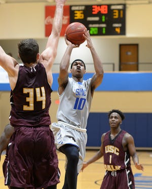 SMC's Jonathan Sanks (10) has a visit scheduled with Ole Miss after helping lead the Pioneers to the NJCAA tournament this season. [ALEX HICKS JR./Spartanburg Herald-Journal]