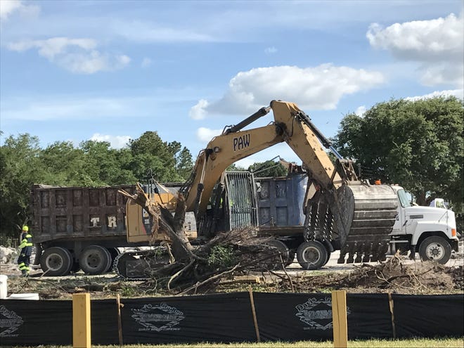 Construction is underway at South Florida Avenue near Alamo Drive in Lakeland for a new Panda Express and First Watch restaurants. [BILL DEVORE]