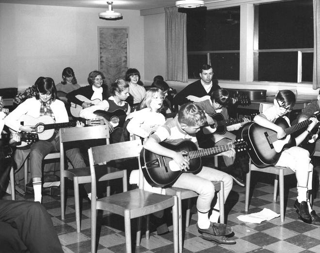 Guitar lessons at the YMCA in Eugene, Oregon in 1966.