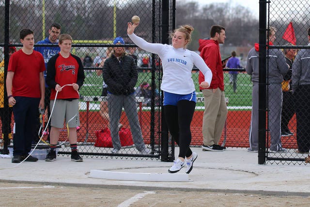 Mackenzie Roberts, shown during a meet earlier this season, placed second in shot put at the meet on May 8 with a throw of 34’3.5”. PHOTO BY BAILEY FREESTONE/DALLAS COUNTY NEWS