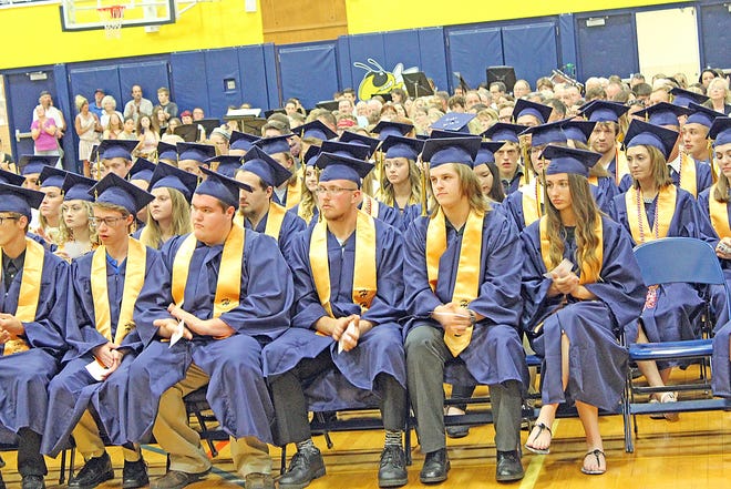 Hillsdale High School seniors listen keenly to opening remarks by Principal Jeff Terpenning. [COREY MURRAY PHOTO]