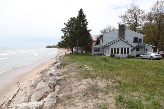 The Book House is offering a series of writers' retreats on Pelee Island, Ontario, Canada. [Steve Stephens]
