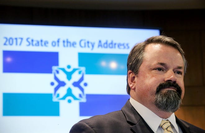 Columbia City Manager Mike Matthes delivers his annual state of the city address Wednesday at City Hall. Matthes said falling sales tax revenues will result in a tighter city budget. [Timothy Tai/Tribune]