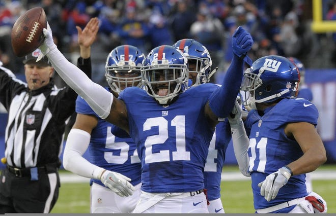 Giants strong safety Landon Collins, center, went from one of the NFL's most promising young defensive players to one of its best. Dave Merritt, the Giants' safeties coach, thinks the 23-year-old year has room to grow. [THE ASSOCIATED PRESS]