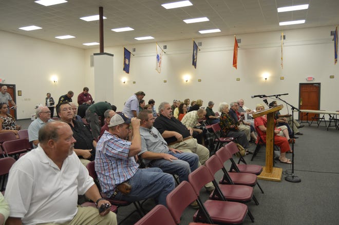 Many Crestview residents attended a town hall meeting hosted by county commisioners Nathan Boyles and Graham Fountain regarding traffic in Crestview. [ALICIA ADAMS/NEWS BULLETIN]