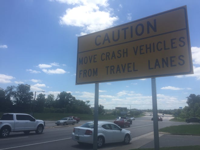 Eight new signs in Tuscaloosa alert drivers to moved crashed vehicle away from travel lanes. [Photo by the Alabama Department of Transportation]