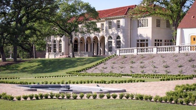 A small luxury hotel will be located at the Commodore Perry Estate in Central Austin. It’s expected to open in 2019.