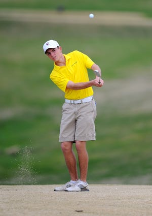 Rock Bridge's Hudson Dubinski placed first at a qualifying tournament in Lafayette, La., on Tuesday and won a playoff hole to punch his ticket for next month's U.S. Junior Amateur Championship. [Don Shrubshell/Tribune file]