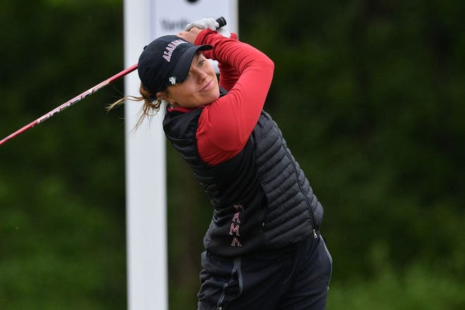 Sophomore Lauren Stephenson participates in Day 1 of the 2017 NCAA Women's Golf National Championship at Rich Harvest Farms Course on May 19, 2017, in Sugar Grove, Illinois. [Photo/The University of Alabama]