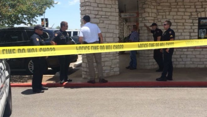 Police are at the scene of a jewelry store robbery in the Round Rock West shopping center.