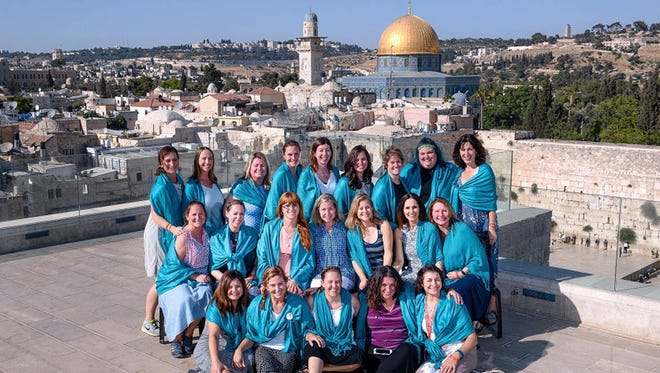 A group of twenty Jewish mothers from Jacksonville traveled to Israel for eight days. (Courtesy Puder PR)