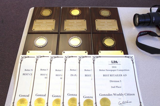 LPA awards given to the Weekly Citizen for their 2016 performance.