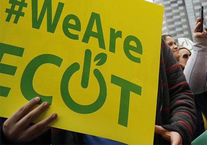 About 43 percent of ECOT's laid-off employees have accepted the company's severance package: two weeks pay, 75 percent of remaining vacation time, and 25 percent of remaining sick days. The remainder have 20 more days to decide. [Kyle Robertson/Dispatch file photo]