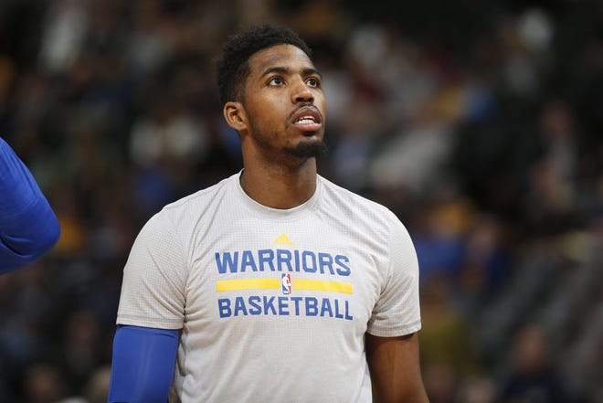 (File) Golden State Warriors forward Jason Thompson, the former Lenape High School and Rider University standout, warms up prior to a 2015-16 NBA game.