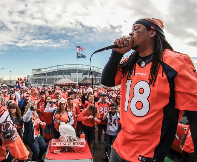 The Mad Fanatic will perform Friday at the Terrell Davis Fanfest at Canton Brewing Co.