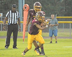 Montrez Howell rushed for 819 yards on 133 carries and four touchdowns for Lumberton last season as a junior. [The Robesonian]