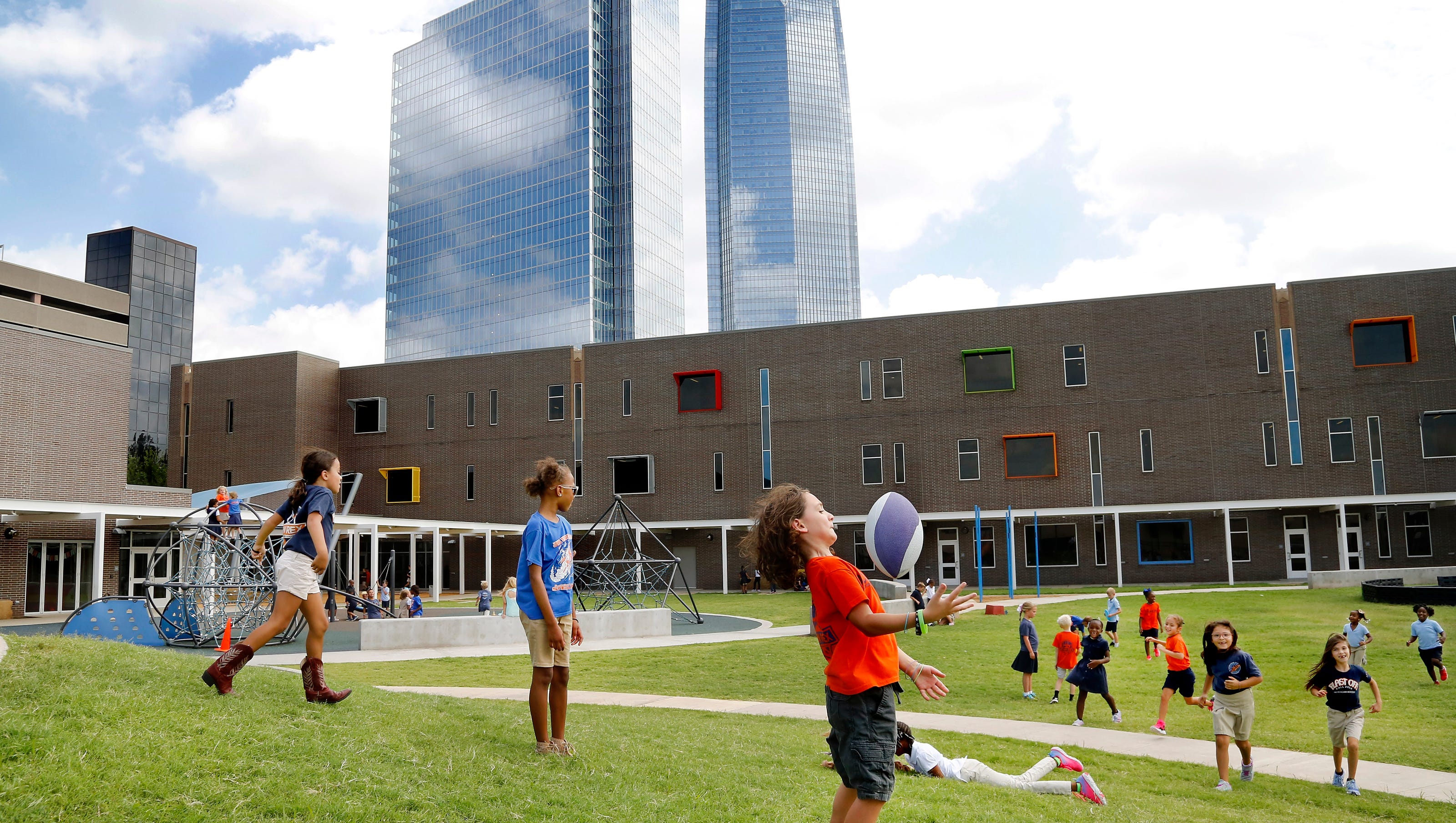 Downtown charter school will add middle school