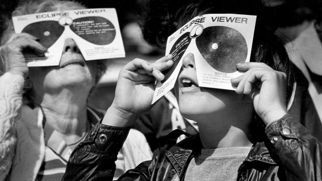 1979: Residents watching the eclipse. (Russell Bronson/The Palm Beach Post)