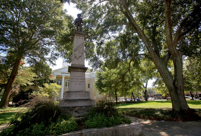 Commissioners have not made plans to remove or relocate the Confederate monument on the courtsquare in uptown Shelby. [Brittany Randolph/The Star]
