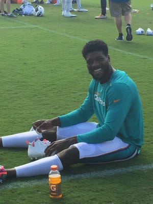 Former Eagles cornerback Byron Maxwell was back in Philadelphia on Monday as a member of the Miami Dolphins.