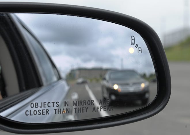 Safety systems to prevent cars from drifting into another lane or warn drivers of vehicles in their blind spots are beginning to live up to their potential to significantly reduce crashes, according to two studies released Wednesday. [Susan Walsh, Associated Press]