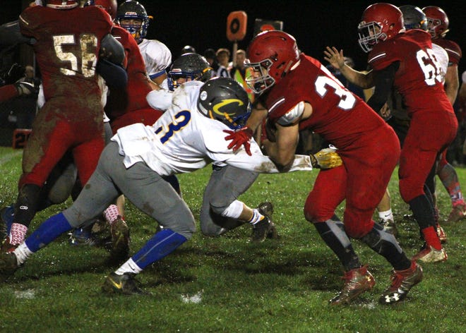 Zach DiLauro will shift from fullback to running back for Springfield this season. The Suburbanite/ANDY HARRIS
