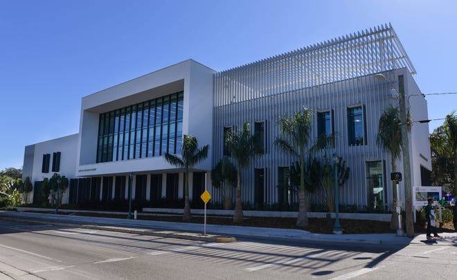 Ringling College of Art + Design's Alfred R. Goldstein Ringling College Library. [Herald-Tribune staff photo / Dan Wagner]