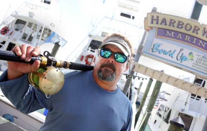 Bow'd Up deckhand Greg "Lumpy" Meyers has been fishing local waters for more than 30 years. [MICHAEL SNYDER/DAILY NEWS]