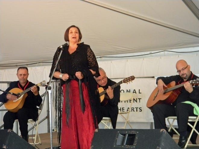 Ana Vinagre brings the traditional music of Portugal to an intimate setting Oct. 12. [COURTESY PHOTO]