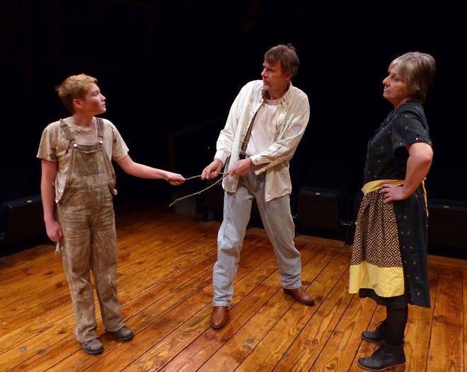 Colin McConville, of Geneseo, appears as a boy with the gift of 
locating water, along with Don Faust, of Davenport, Iowa, and Barbara Nurmi, of Geneseo, in Richmond Hill Players’ presentation of ‘The 
Diviners’ opening Oct. 5.