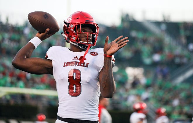 In last year's 54-13 rout of visiting N.C. State, Louisville quarterback Lamar Jackson torched the Wolfpack by throwing for three touchdowns and running for another. He rushed for 104 yards and completed 20 of 34 passes for 355 yards. [WALTER SCRIPTUNAS II/AP FILE PHOTO]