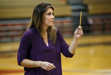 Brittany Wagner of "Last Chance U" speaks at SHS