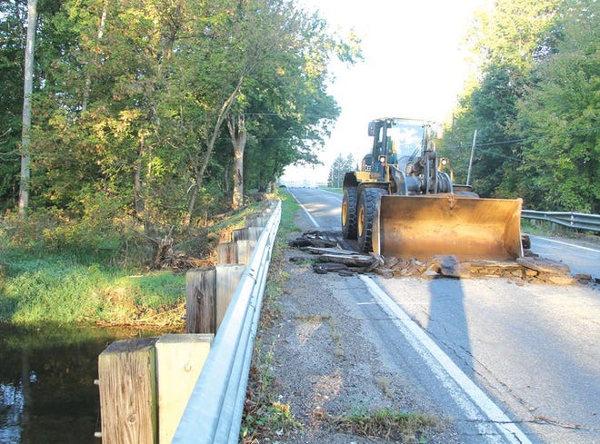 The St. Joseph County Road Commission began work on the Heimbach Road bridge Monday. They will be post-tensioning a timber bridge – a pioneering technique for a bridge in Michigan.