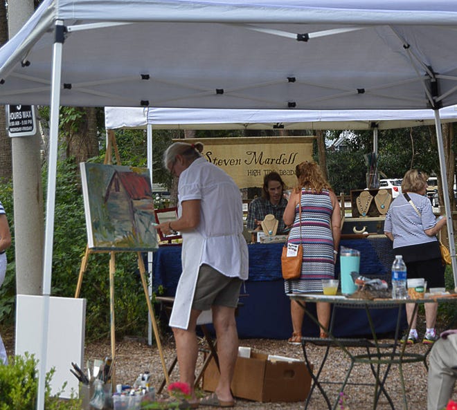 Michelle Flores/Bluffton Today The Historic Bluffton Arts & Seafood Festival got started with a live art competition Saturday in Old Town.