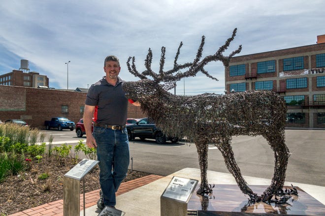 PHOTO BY EILEEN LEUNIG

"Wired Stag" by Jeff Best of Clare, Mich., is the winner of the People's Choice award in Sculpture Walk 2017.