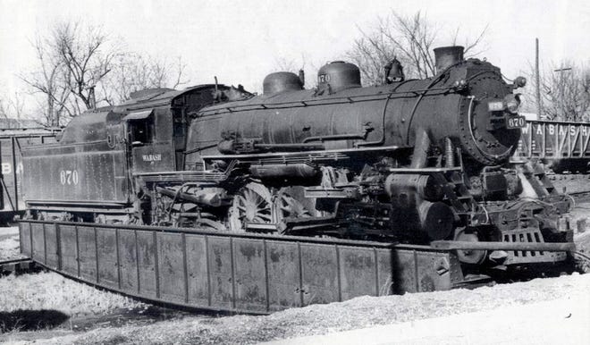 The Wabash Railroad's turntable at Columbia in 1954. [Photo by George Drake, courtesy of Marty Paten]