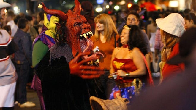 As always, Sixth Street will be filled with costumed revelers for Halloween. But that’s not the only place to find Halloween fun in Austin. Ricardo B. Brazziell/AMERICAN-STATESMAN 2008