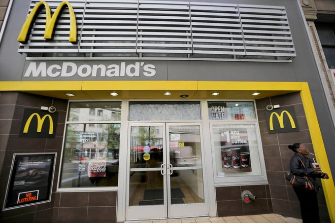 Keith Srakocic/ap Three years after analysts predicted that Chipotle would be the death of McDonald’s, the onetime fast-casual darling is in free fall — and McDonald’s is reporting its third consecutive quarter of solid same-store sales.