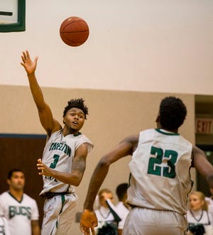 Shelton State guard Tra'Quan Knight (3), shown in this 2016 file photo, was one of the high scorers in Shelton State's victory against East Mississippi Community College on Monday night, Nov. 27, 2017.