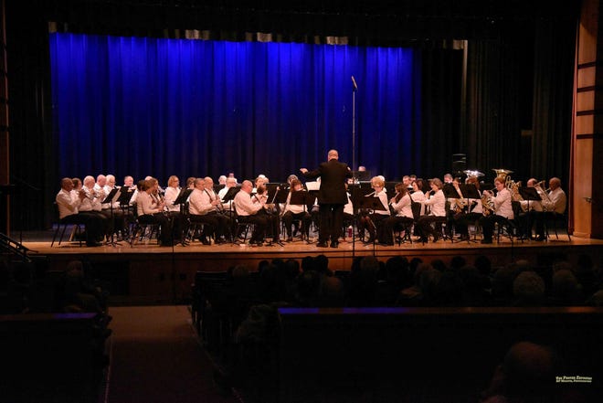 Sharon Concert Band will perform a Christmas concert on Dec. 9 at Sharon Middle School. [Courtesy Photo]
