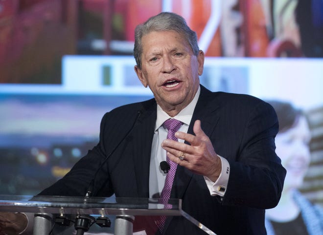 CSX announced Thursday that CEO E. Hunter Harrison had taken medical leave. He died Saturday. {ASSOCIATED PRESS ARCHIVE / 2015]
