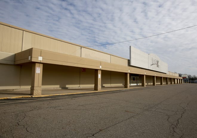 The closed Massillon K Mart.

(IndeOnline.com / Kevin Whitlock)