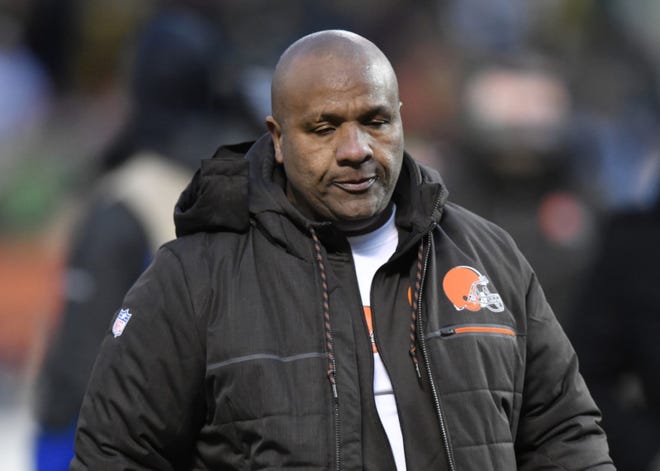 File-This Dec. 2017, file photo shows Cleveland Browns head coach Hue Jackson walking off the field after agame against the Green Bay Packers in Cleveland. (AP Photo/David Richard, File)