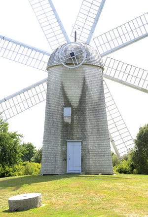 Boyd’s Wind Grist Mill at Paradise Park in Middletown will be turning for the town’s 275th anniversary celebrations in August 2018. Dating from 1810, it has become a symbol of the town, appearing on its official seal.