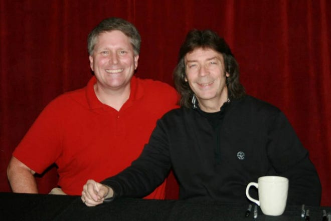 Scott Kent in April 2014, with former Genesis guitarist Steve Hackett in Orlando, (Facebook)