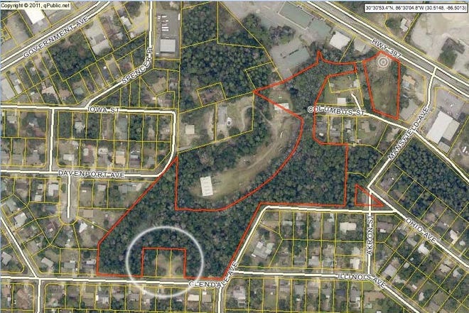 The circled area shows the three lots that Valparaiso officials plan to sell to a developer. [OKALOOSA COUNTY PROPERTY APPRAISER'S OFFICE/CONTRIBUTED IMAGE]