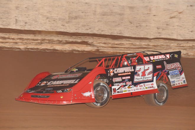 Bobby Pierce of Oakwood, Ill., wrapped up his first stint in the Dunn-Benson Motorsports car in Arizona over the weekend. In six events at Queen Creek's Arizona Speedway, Pierce finished 12th, second, second, third, 12th and seventh. Pierce and the team will next be in action Feb. 2-3 at Golden Isles Speedway in Brunswick, Ga., for the start of the Lucas Oil Late Model Dirt Series schedule. Pierce and the Dunn-Benson operation will run the full Lucas slate, which includes a July 5 event at Fayetteville Motor Speedway, and the $25,000-to-win First In Flight 100 at Fayetteville on May 11-12 that is sanctioned by the World of Outlaws Late Model Series. [Tom Macht/photofinishphotos.com]