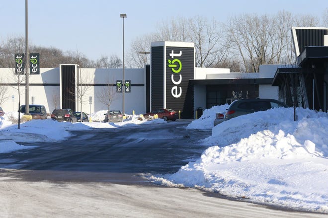 The Electronic Classroom of Tomorrow has its headquarters on South High Street in Columbus. ECOT's sponsor shuttered the troubled charter school Friday. [Brooke LaValley/Dispatch]