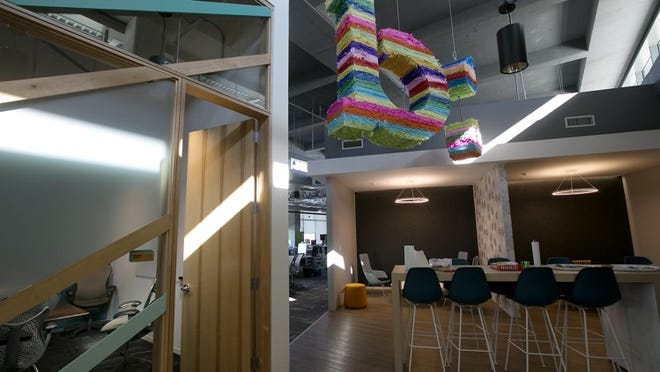 Bazaarvoice saw earnings beat on Wall Street expectations Tuesday. It recently opened a new 137,615-square foot global headquarters in North Austin to house its 600+ local employees. A big “b” pinata hangs from the ceiling. LAURA SKELDING/AMERICAN-STATESMAN