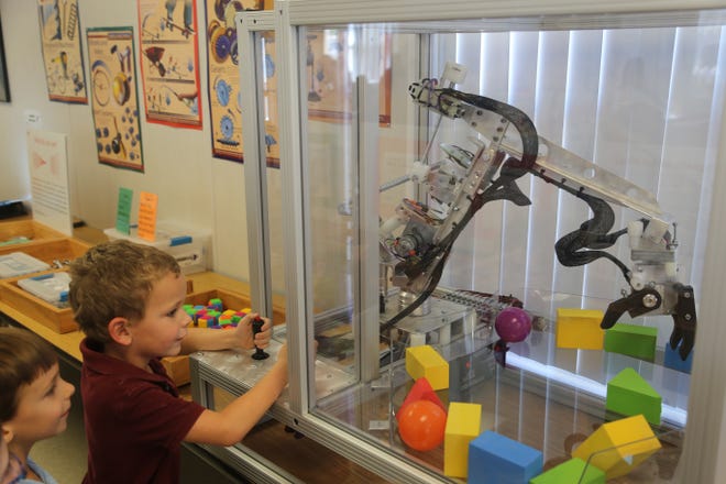 Cypress Ridge Elementary School celebrated the grand opening of its new Discovery Science Center (DSC) with an open house on Jan. 30. [SUBMITTED]